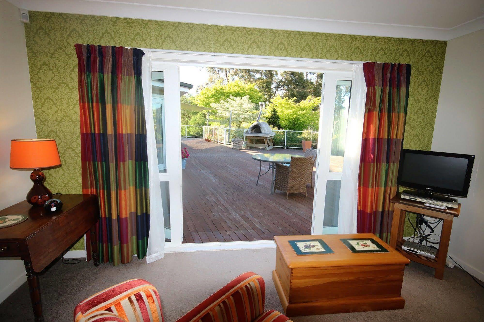 אגם טאופו Kauri Point Luxury Bed & Breakfast מראה חיצוני תמונה