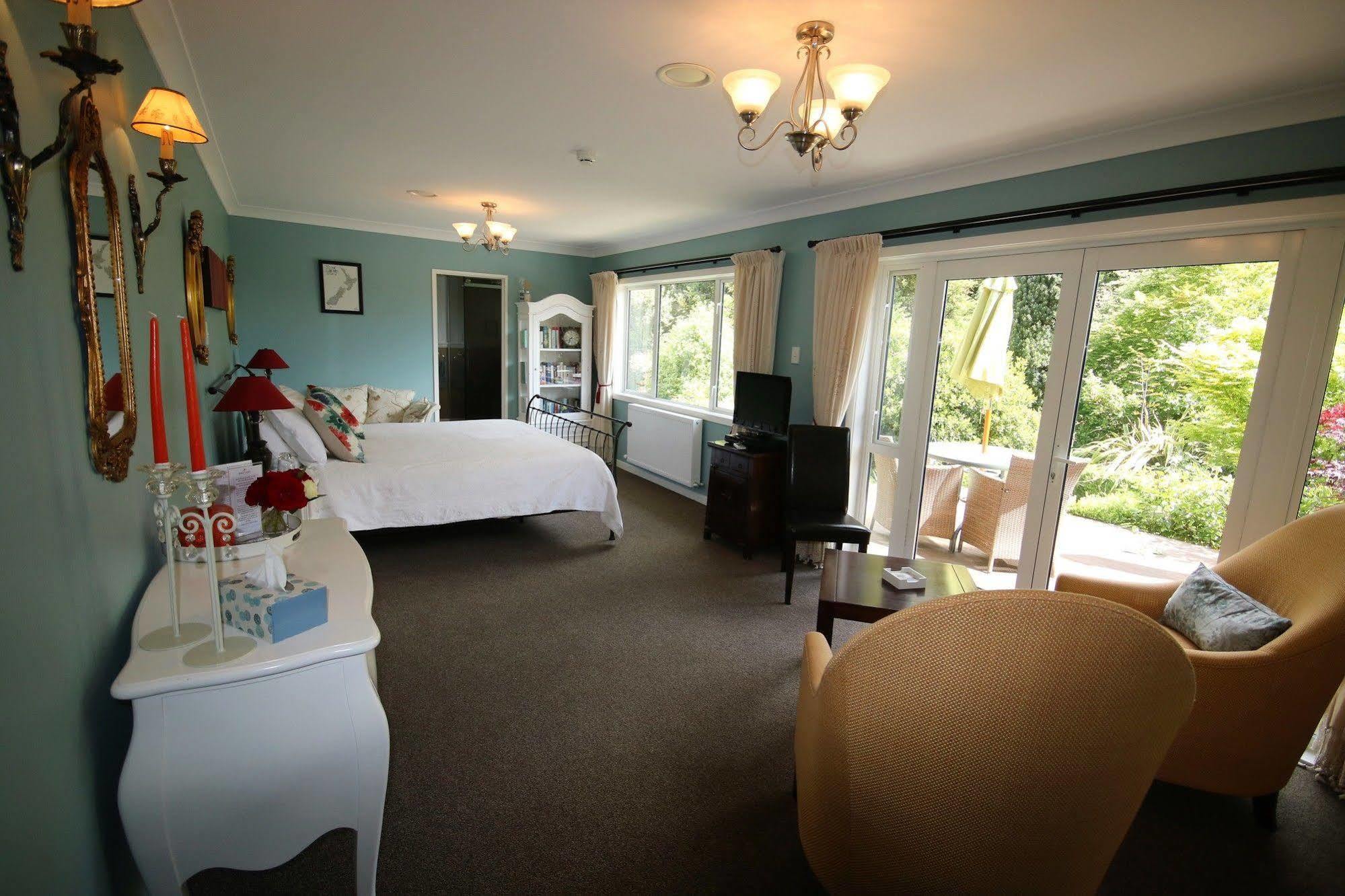 אגם טאופו Kauri Point Luxury Bed & Breakfast מראה חיצוני תמונה